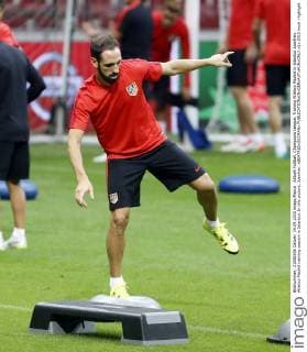 Aktuell Fußball, Champions League, Training Atletico Madrid in Istanbul Juanfran. Atletico Madrid training session in Istanbul. In this picture, Juanfran. xBEATRIZxGUZMANx 