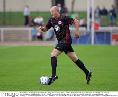 Aktuell Fußball, Eintracht Frankfurt Legendenspiel, 90er Traditionsmannschaft - 90er Bundesliga Stars 13.09.2015, xovx, Fussball, Dietmar Roth Legendenspiel, Eintracht Frankfurt 90er Auswahl - Bundesliga Auswahl 90er, emspor, Adi Dworschak (Eintracht Frankfurt), Freisteller.