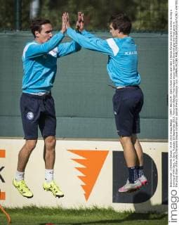- GENT, BELGIUM: Gent s Sven Kums and Gent s Benito Raman pictured in action during a training of KAA Gent, in Gent, Tuesday 15 September 2015. Tomorrow Belgian first league soccer team KAA Gent will play the first game in the group stage of the Uefa Champions League competition against French Olympique Lyon. JASPERxJACOBS  x04700169x