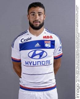 Aktuell Fußball, Porträttermin Olympique Lyon Nabil FEKIR FOOTBALL : Presentation - Lyon - Photo Officielle - 15 09 2015 Panoramicx 