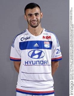 Aktuell Fußball, Porträttermin Olympique Lyon Rachid GHEZZAL FOOTBALL : Presentation - Lyon - Photo Officielle - 15 09 2015 Panoramicx 