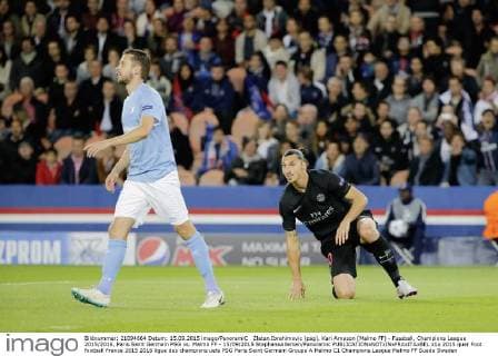 Zlatan Ibrahimovic (psg), Kari Arnason (Malmo FF) - Fussball, Champions League 2015 2016, Paris Saint Germain PSG vs. Malmö FF - 15 09 2015 StephaneAllaman Panoramic 