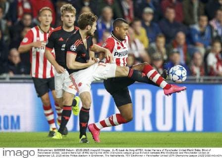 (L-R) Luuk de Jong of PSV, Ander Herrera of Manchester United ManU Daley Blind of Manchester United, Luciano Narsingh of PSV during the UEFA Champions League group B match between PSV Eindhoven and Manchester United on September 15, 2015 at the Philips stadium in Eindhoven, The Netherlands. PSV Eindhoven v Manchester United UEFA Champions League 2015 2016 xVIxxIVx 4330214