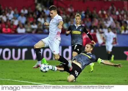 Champions League 2015 2016 match played between FC Sevilla and Borussia Mönchengladbach. In this picture, Gameiro. xKIKOxHURTADOx 