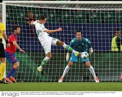 Julian Draxler (VfL Wolfsburg), Diego Benaglio (VfL Wolfsburg)