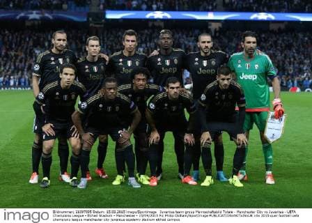 Juventus team group Mannschaftsbild Totale - Manchester City vs Juventus - UEFA Champions League - Etihad Stadium - Manchester - 15 09 2015 Pic Philip Oldham SportImage EDITORIAL USE ONLY. No use with unauthorised audio, video, data, fixture lists, club league logos or live services. Online in-match use limited to 120 images, no video emulation. No use in betting, games or single club league player publications.