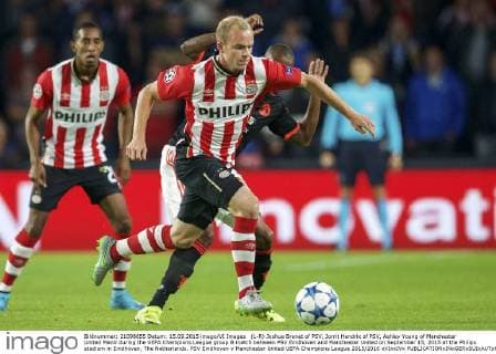 (L-R) Joshua Brenet of PSV, Jorrit Hendrix of PSV, Ashley Young of Manchester United ManU during the UEFA Champions League group B match between PSV Eindhoven and Manchester United on September 15, 2015 at the Philips stadium in Eindhoven, The Netherlands. PSV Eindhoven v Manchester United UEFA Champions League 2015 2016 xVIxxIVx 4331902