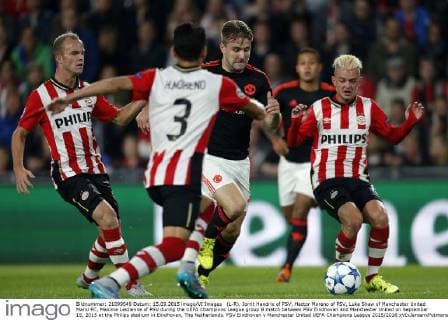 (L-R), Jorrit Hendrix of PSV, Hector Moreno of PSV, Luke Shaw of Manchester United ManU FC, Maxime Lestienne of PSV during the UEFA Champions League group B match between PSV Eindhoven and Manchester United on September 15, 2015 at the Philips stadium in Eindhoven, The Netherlands. PSV Eindhoven v Manchester United UEFA Champions League 2015 2016 xVIxJeroenxPutmansxIVx 4333010
