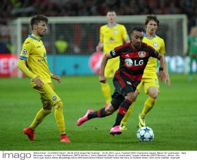 16.09.2015, xovx, Fussball UEFA Champions League, Bayer 04 Leverkusen - Bate Baryssau, emspor v.l. Filip Mladenovic (BATE Borisov), Karim Bellarabi (Bayer 04 Leverkusen), Evgeni Yablonski (BATE Borisov), Aktion.