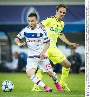 - GENT, BELGIUM: Gent s Brecht Dejaegere and Gent s Sven Kums pictured in action during the first game in the group stage of the Uefa Champions League competition, in group H, between Belgian first league soccer team KAA Gent and Olympique Lyon, in Gent, Wednesday 16 September 2015. JASPERxJACOBS  x04701598x