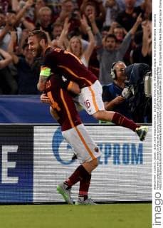 16.09.2015. Rome, Italy. Champions League. Roma versus Barcelona. Alessandro Florenzi celebrates with Daniele De Rossi after scoring his team& x2019;s first goal xGiuseppexMaffiax  ActionPlus11660884