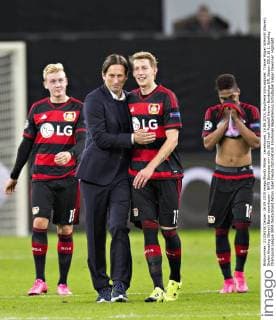Leverkusen, 16.09.2015, BayArena Schlussjubel: Trainer Roger Schmidt (Bayer), Stefan Kiessling (Bayer) Bayer Leverkusen - BATE Baryssau mm