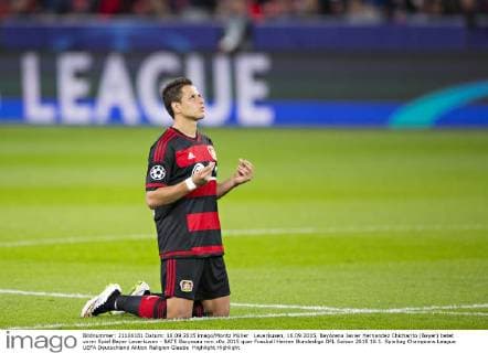 Leverkusen, 16.09.2015, BayArena Javier Hernandez Chicharito (Bayer) betet vorm Spiel Bayer Leverkusen - BATE Baryssau mm