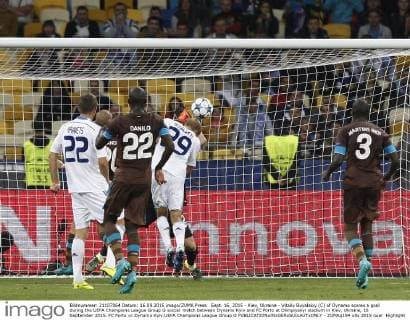 Sept. 16, 2015 - Kiev, Ukraine - Vitaliy Buyalskiy (C) of Dynamo scores a goal during the UEFA Champions League Group G soccer match between Dynamo Kyiv and FC Porto at Olimpiyskyi stadium in Kiev, Ukraine, 16 September 2015. FC Porto vc Dynamo Kyiv,UEFA Champions League Group G - ZUMAg194