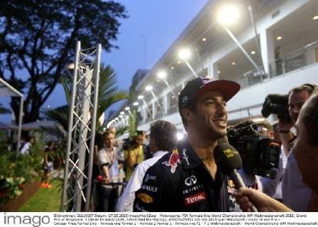 Motorsports: FIA Formula One World Championship WM Weltmeisterschaft 2015, Grand Prix of Singapore, 3 Daniel Ricciardo (AUS, Infiniti Red Bull Racing), xHOCHxZWEIx