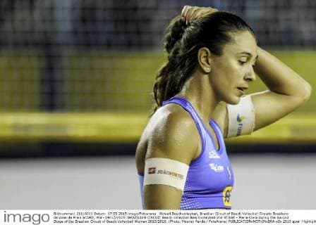 Aktuell Beachvolleyball, Brazilian Circuit of Beach Volleyball Circuito Brasileiro de Volei de Praia SCORE, MG - 09 17 2015: BRAZILIAN CIRCUIT Beach volleyball Beachvolleyball 2nd STAGE - Maria Clara during the Second Stage of the Brazilian Circuit of Beach Volleyball Women 2015 2016. (Photo: Mourao Panda FotoArena) 