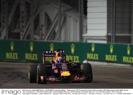 Motorsports: FIA Formula One World Championship WM Weltmeisterschaft 2015, Grand Prix of Singapore, 3 Daniel Ricciardo (AUS, Infiniti Red Bull Racing), xHOCHxZWEIx