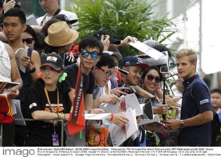 Motorsports: FIA Formula One World Championship WM Weltmeisterschaft 2015, Grand Prix of Singapore, 9 Marcus Ericsson (SWE, Sauber F1 Team), xHOCHxZWEIx