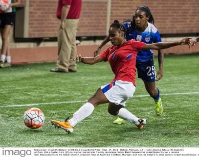 Sept. 17, 2015 - Detroit, Michigan, U.S - Haiti s Clorene Rateau (4) steals the ball from USA s Crystal Dunn (25) during the International Friendly Länderspiel Soccer Match between the United States Women s national team Nationalteam and the Haitian Women s National Team at Ford Field in Detroit, Michigan. USA won the match 5-0. 2015 Women s International Soccer, USA v. Haiti, Ford Field, Detroit Michigan. - ZUMAh127