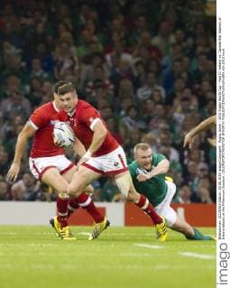 Rugby Union - 2015 Rugby World Cup - Pool D: Ireland vs. Canada Rob Kearney of Ireland attacks at the Millennium Stadium. COLORSPORT WINSTON BYNORTH 