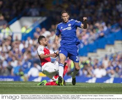 19.09.2015. London, England. Barclays Premier League. Chelsea versus Arsenal. Arsenal s Francis Coquelin makes the challenge on Chelsea s Nemanja Matic. xNigelxCookex  ActionPlus11661886