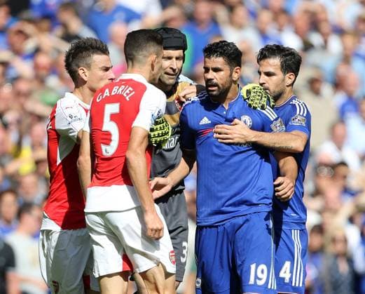 Chelsea s Diego Costa clashes with Arsenal s Gabriel as both players get booked Barclays Premier League - Chelsea vs Arsenal -Stamford Bridge - England - 19th September 2015 - Picture David Klein Sportimage EDITORIAL USE ONLY. No use with unauthorised audio, video, data, fixture lists, club league logos or live services. Online in-match use limited to 120 images, no video emulation. No use in betting, games or single club league player publications.