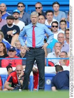 Arsenal s Arsene Wenger looks on dejected after going 2-0 down Barclays Premier League - Chelsea vs Arsenal -Stamford Bridge - England - 19th September 2015 - Picture David Klein Sportimage EDITORIAL USE ONLY. No use with unauthorised audio, video, data, fixture lists, club league logos or live services. Online in-match use limited to 120 images, no video emulation. No use in betting, games or single club league player publications.