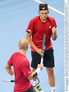 - BRUSSELS, BELGIUM: Belgian Steve Darcis and Belgian Ruben Bemelmans celebrate during a doubles tennis game between Belgium s Steve Darcis and Ruben Bemelmans versus Argentina s Leonardo Mayer and Carlos Berlocq, the third game in the Davis Cup semi final World Group meeting between Belgium and Argentina, Saturday 19 September 2015 in Vorst-Forest, Brussels. VIRGINIExLEFOUR  x04703501x