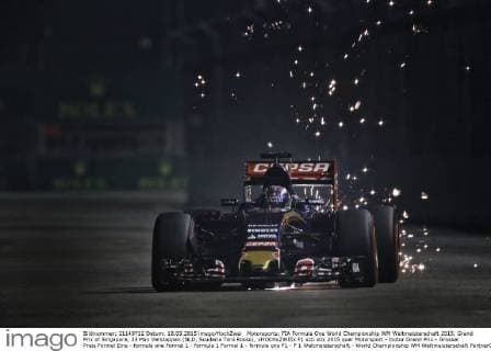 Motorsports: FIA Formula One World Championship WM Weltmeisterschaft 2015, Grand Prix of Singapore, 33 Max Verstappen (NLD, Scuderia Toro Rosso), xHOCHxZWEIx