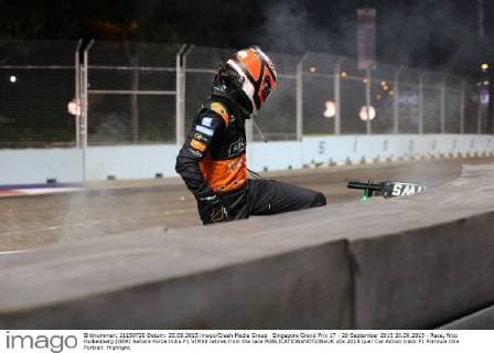 Singapore Grand Prix 17 - 20 September 2015 20.09.2015 - Race, Nico Hulkenberg (GER) Sahara Force India F1 VJM08 retires from the race 