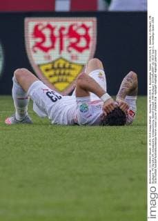 Sonntag 20.09.2015, 1. Bundesliga, Saison 2015 2016, 5. Spieltag in Stuttgart, VfB Stuttgart - FC Schalke 04, enttaeuscht, enttaeuschung, Daniel Ginczek (VfB Stuttgart 33) DeFodi507