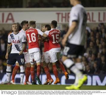 23.09.2015. London, England. Capital One Cup. Tottenham Hotspur versus Arsenal. Arsenal players celebrate their opening goal. xNigelxCookex  ActionPlus11663474