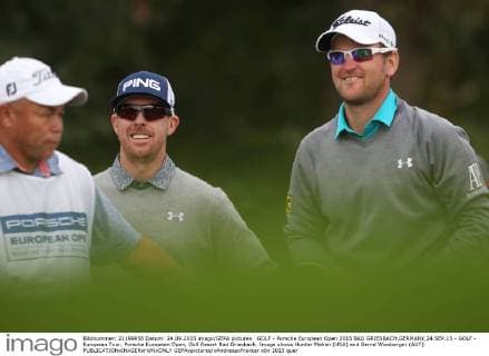 GOLF - Porsche European Open 2015 BAD GRIESBACH,GERMANY,24.SEP.15 - GOLF - European Tour, Porsche European Open, Golf Resort Bad Griesbach. Image shows Hunter Mahan (USA) and Bernd Wiesberger (AUT). GEPAxpictures xAndreasxPranter