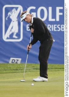 GOLF - Porsche European Open 2015 BAD GRIESBACH,GERMANY,24.SEP.15 - GOLF - European Tour, Porsche European Open, Golf Resort Bad Griesbach. Image shows Bernhard Langer (GER). GEPAxpictures xAndreasxPranter