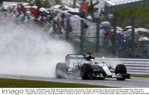 Motorsports: FIA Formula One World Championship WM Weltmeisterschaft 2015, Grand Prix of Japan, 44 Lewis Hamilton (GBR, Mercedes AMG Petronas Formula One Team), xHOCHxZWEIx