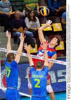 Ludwigsburg Angriff Aleksandar Atanasijevic 14 (Serbien Serbia) Volleyball Vier-Nationen-Turnier Slowenien gegen Serbien, Ludwigsburg MHP-Arena, 25.09.15 Copyright: Wuechnerx xEibner-Pressefoto EP_nwr