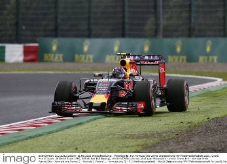 Motorsports: FIA Formula One World Championship WM Weltmeisterschaft 2015, Grand Prix of Japan, 26 Daniil Kvyat (RUS, Infiniti Red Bull Racing), xHOCHxZWEIx