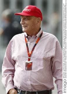 Motorsports: FIA Formula One World Championship WM Weltmeisterschaft 2015, Grand Prix of Japan, Niki Lauda (AUT, Mercedes AMG Petronas F1 Team), xHOCHxZWEIx