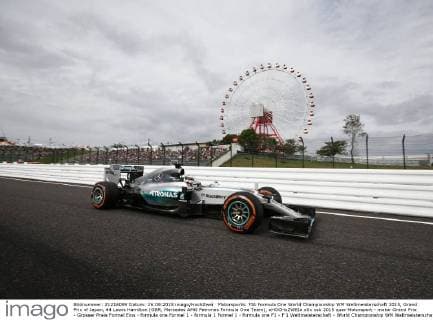 Motorsports: FIA Formula One World Championship WM Weltmeisterschaft 2015, Grand Prix of Japan, 44 Lewis Hamilton (GBR, Mercedes AMG Petronas Formula One Team), xHOCHxZWEIx