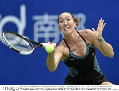 (150926) -- GUANGZHOU, Sept. 26, 2015 -- Jelena Jankovic of Serbia hits a return to Denisa Allertova of the Czech Republic during the women s singles final at the 2015 WTA Tennis Damen Guangzhou International Women s Open in Guangzhou, capital of south China s Guangdong Province, on Sept. 26, 2015. Jelena Jankovic won 2-0 to claim the title. ) (SP)CHINA-GUANGZHOU-WTA-GUANGZHOU OPEN (CN) LiangxXu 