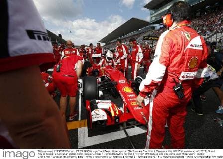 Motorsports: FIA Formula One World Championship WM Weltmeisterschaft 2015, Grand Prix of Japan, 5 Sebastian Vettel (GER, Scuderia Ferrari), xHOCHxZWEIx