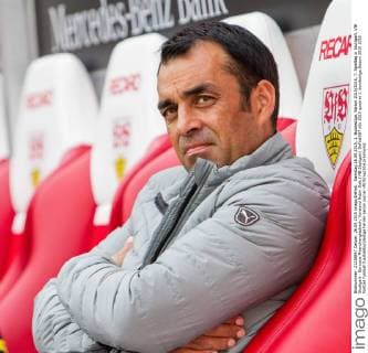 Samstag 26.09.2015, 1. Bundesliga, Saison 2015 2016, 7. Spieltag in Stuttgart, VfB Stuttgart - Borussia Moenchengladbach, Vorstand Robin Dutt (VfB Stuttgart) DeFodi507