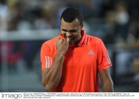 Aktuell Tennis, Jo Wilfried Tsonga gewinnt in Metz JW Tsonga TENNIS : Open de Moselle - Metz 27 09 2015 MOA Panoramic 