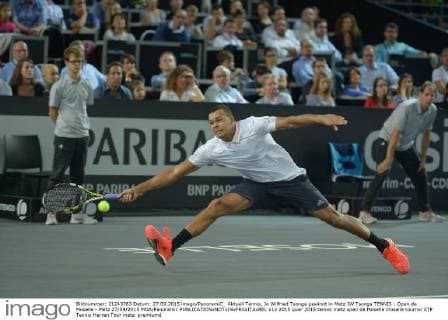 Aktuell Tennis, Jo Wilfried Tsonga gewinnt in Metz JW Tsonga TENNIS : Open de Moselle - Metz 27 09 2015 MOA Panoramic 