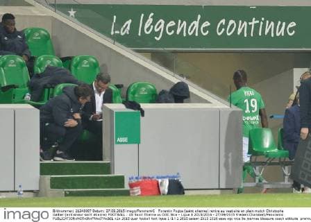 Florentin Pogba (saint etienne) rentre au vestiaire en plein match Christophe Galtier (entraineur saint etienne) FOOTBALL : AS Saint Etienne vs OGC Nice - Ligue 1 2015 2016 - 27 09 2015 FredericChambert Panoramic 