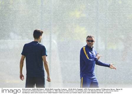 28.09.2015, Fussball, UEFA Champions League FC Barcelona Barca - Bayer 04 Leverkusen Pressekonferenz und Training, v.l. Marc Bartra (FC Barcelona), Luis Enrique coach (FC Barcelona)
