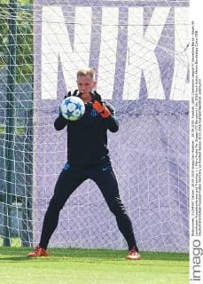 28.09.2015, Fussball, UEFA Champions League FC Barcelona Barca - Bayer 04 Leverkusen Pressekonferenz und Training, v.l. Marc-Andre Ter Stegen (FC Barcelona)
