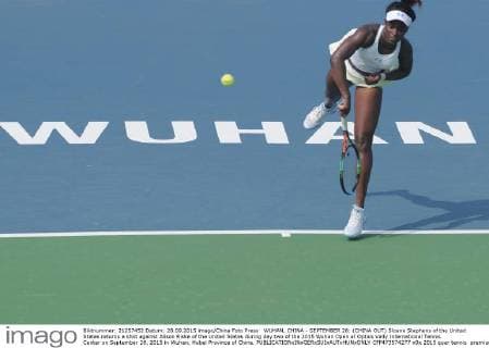 WUHAN, CHINA - SEPTEMBER 28: (CHINA OUT) Sloane Stephens of the United States returns a shot against Alison Riske of the United States during day two of the 2015 Wuhan Open at Optics Vally International Tennis Center on September 28, 2015 in Wuhan, Hubei Province of China.  CFP473574277 