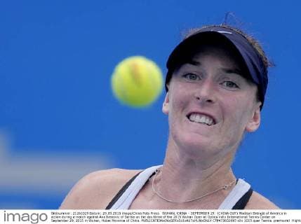 WUHAN, CHINA - SEPTEMBER 29: (CHINA OUT) Madison Brengle of America in action during a match against Ana Ivanovic of Serbia on the day three of the 2015 Wuhan Open at Optics Vally International Tennis Center on September 29, 2015 in Wuhan, Hubei Province of China.  CFP473602693 