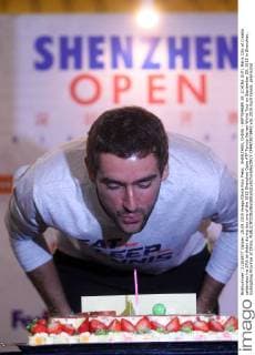SHENZHEN, CHINA - SEPTEMBER 28: (CHINA OUT) Marin Cilic of Croatia celebrates his 27th birthday during day one of the 2015 Shenzhen Open ATP Tennis Herren World Tour on September 28, 2015 in Shenzhen, Guangdong Province of China.  CFP473573493 